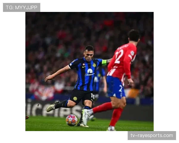 巴雷拉世界波直挂死角,梅阿查球场瞬间沸腾 巴雷拉世界波直挂死角,梅阿查球场瞬间沸腾