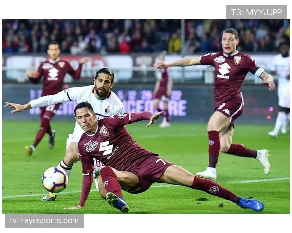 都灵队内训练赛：加强定位球攻防演练以应对密集赛程